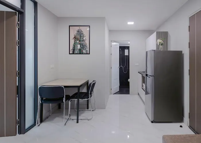 Cj Eland Sukhumvit36 Bts Thonglor Hostel