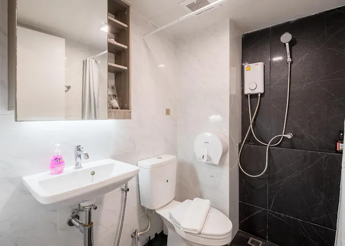 Cj Eland Sukhumvit36 Bts Thonglor Hostel Bangkok