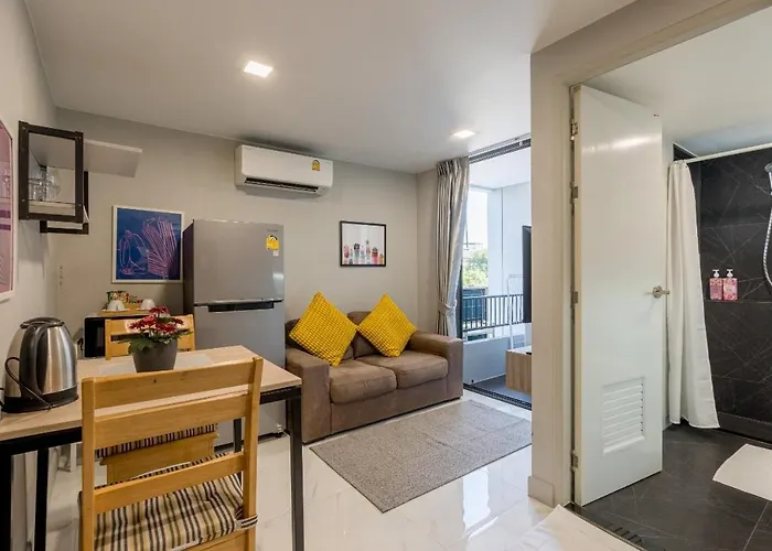 Cj Eland Sukhumvit36 Bts Thonglor Hostel