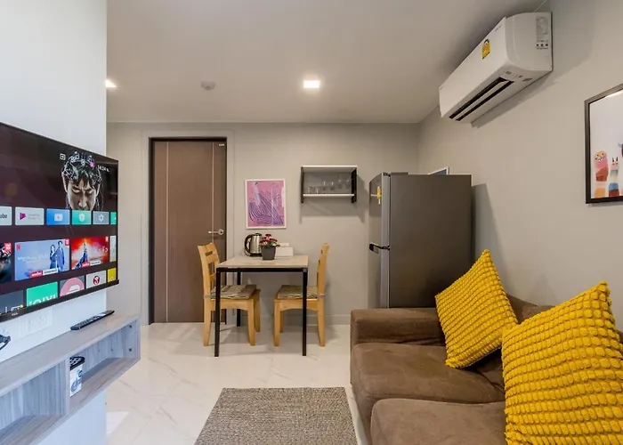 Cj Eland Sukhumvit36 Bts Thonglor Hostel Bangkok